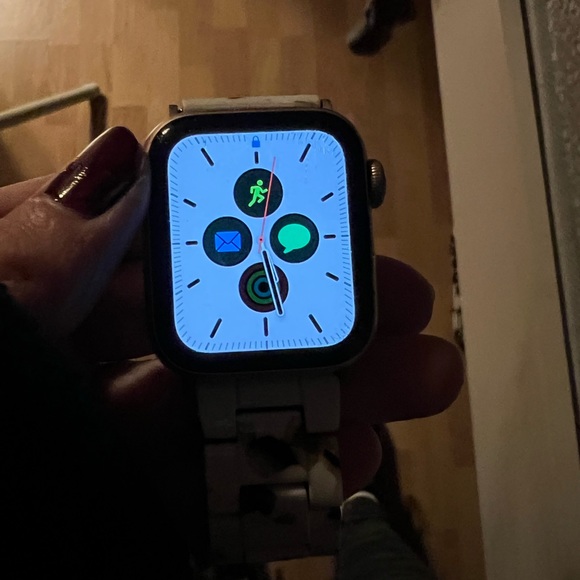 Apple watch series 4 40 mm. Has scratches on face as shown. All bands included - Picture 1 of 8